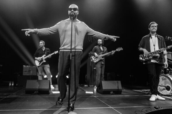 Myles Sanko - 17 oktober 2024 - Lantaren Venster Rotterdam - Afbeelding 5