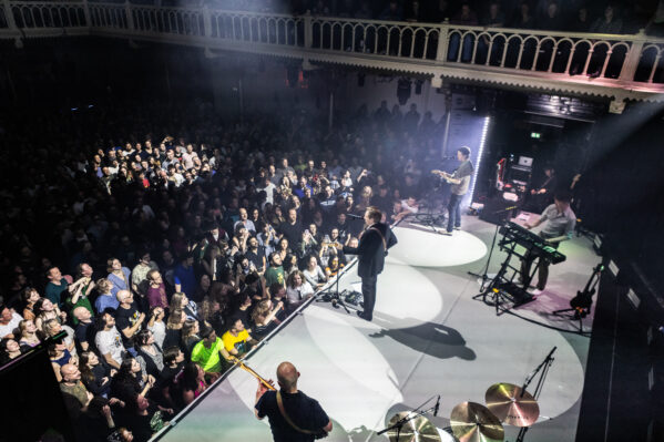 Franz Ferdinand - 03.03.25 - Paradiso Amsterdam - Afbeelding 2