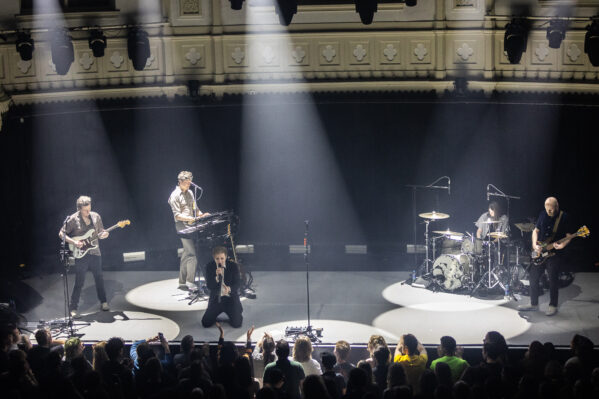 Franz Ferdinand - 03.03.25 - Paradiso Amsterdam - Afbeelding 7